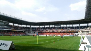 南長野運動公園総合球技場