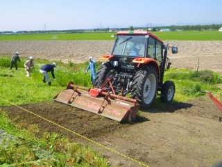 地域性種苗による法面緑化A